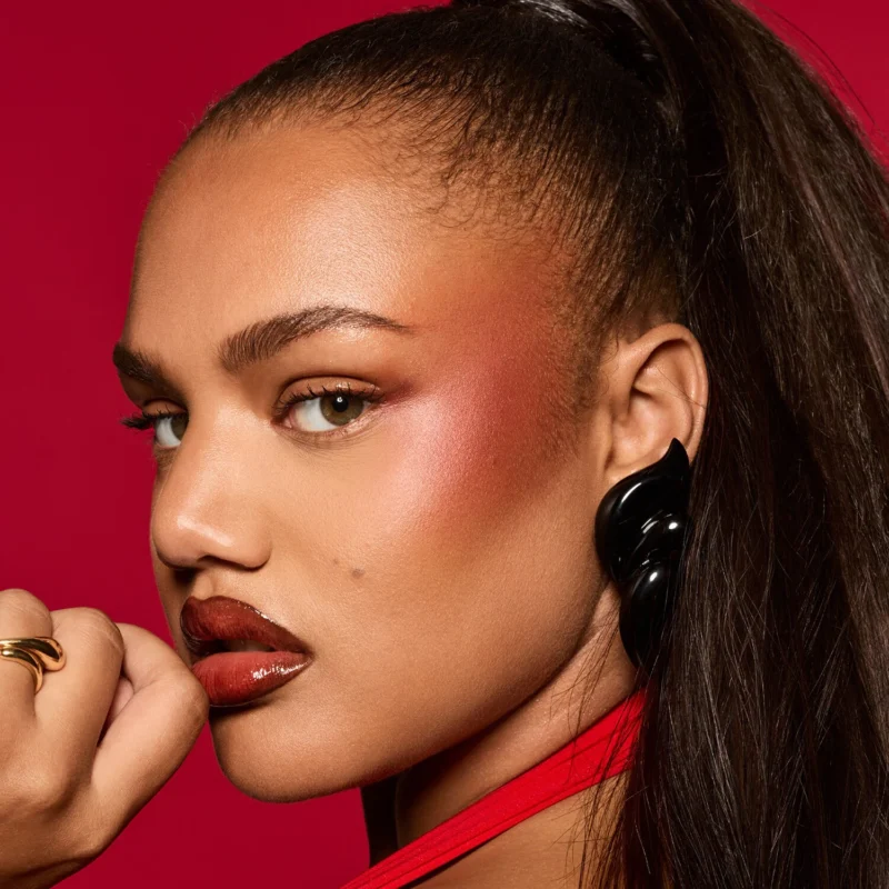 Fenty Beauty Hot Cheeks - Румяна-хайлайтер - 4.5 г — изображение 2